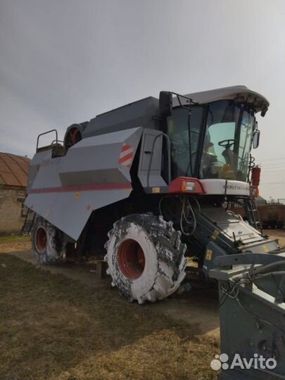 Комбайн Ростсельмаш Vector 410, 2011