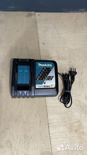 Зарядка Makita 18v быстрая