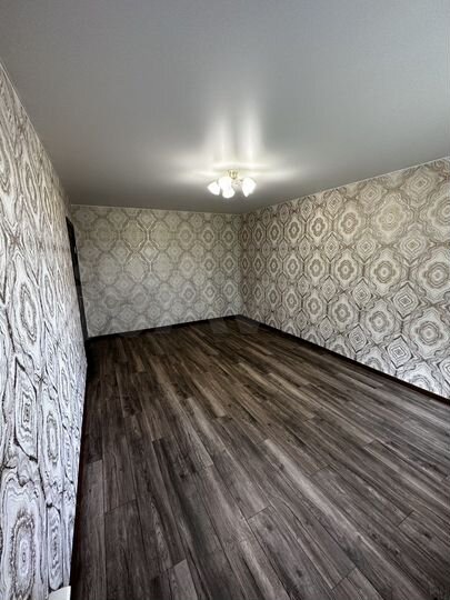 2-к. квартира, 52 м², 1/9 эт.
