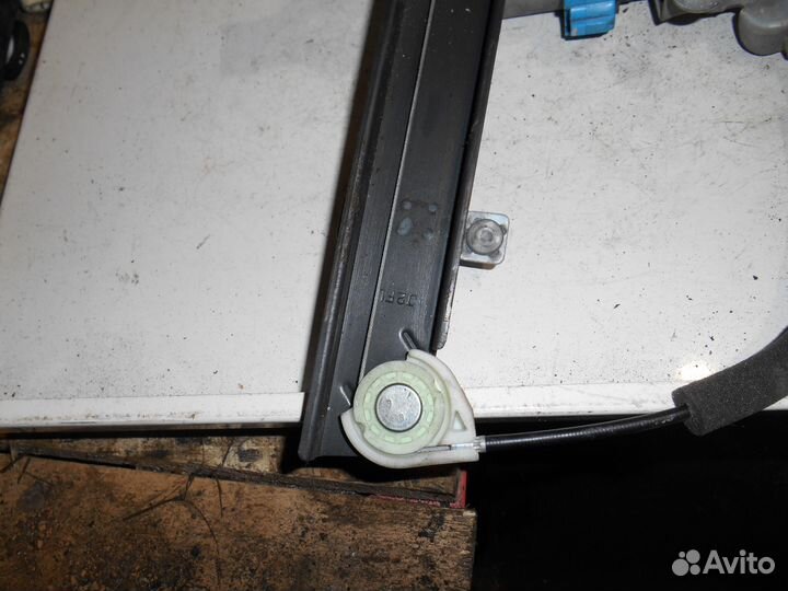 Стеклоподъемник передний левый Chevrolet Lacetti