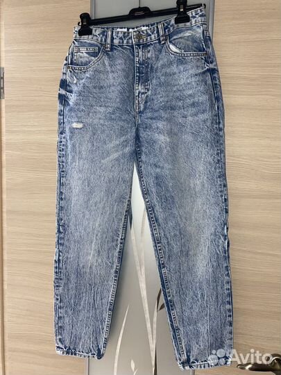 Джинсы bershka Mom