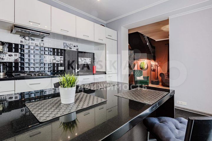 Коттедж 140 м² на участке 7 сот.