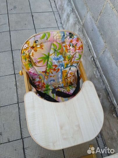 Детский стульчик с партой из дерева