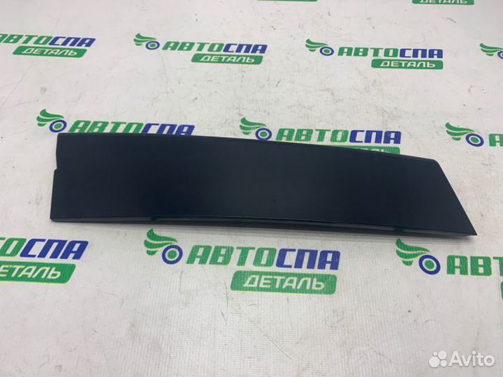 Накладка двери передняя левая Mazda 3 BP PE / P5