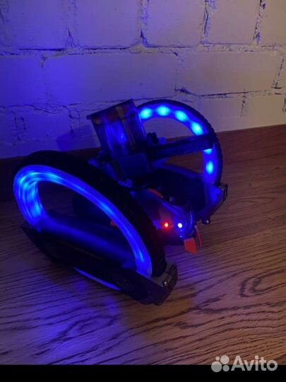 Машинка на радиоуправлении колесница боевая /новая