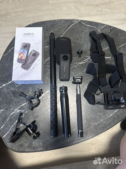 Экшн камера insta 360 x3 + доп. крепление