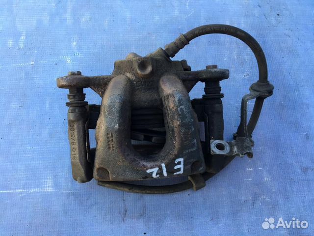 Суппорт передний правый BMW 1-серия E87/E81