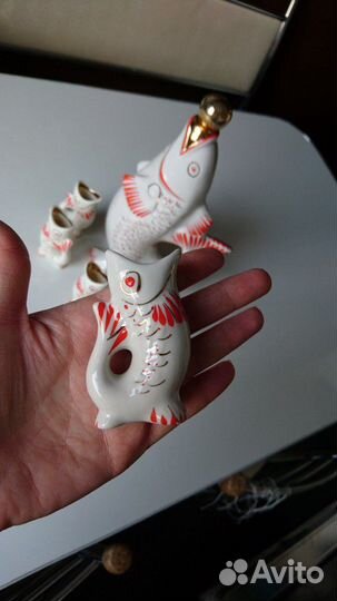 Набор форфоровый Графин-штоф и стопки рыбки