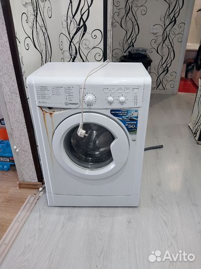 Стиральная машина indesit