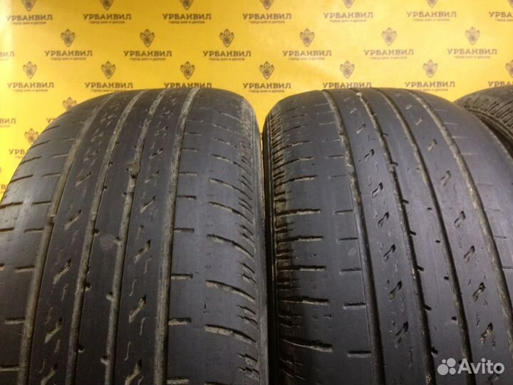 Nexen Roadian 571 235/65 R17 104T