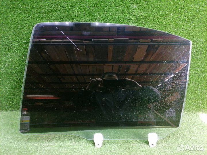 Стекло двери заднее левое Mitsubishi Lancer 10 CX