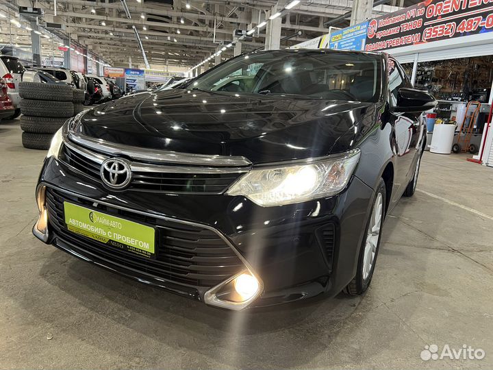 Toyota Camry 2.5 AT, 2015, 82 000 км