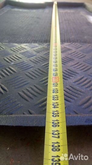 Коврик в багажник и в салон унивесальные