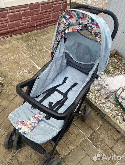 Прогулочная коляска