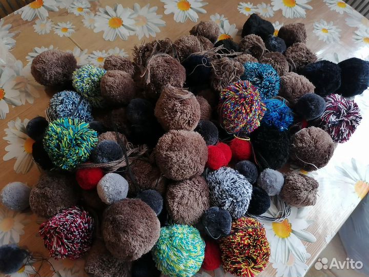Помпоны для рукоделия частично проданы