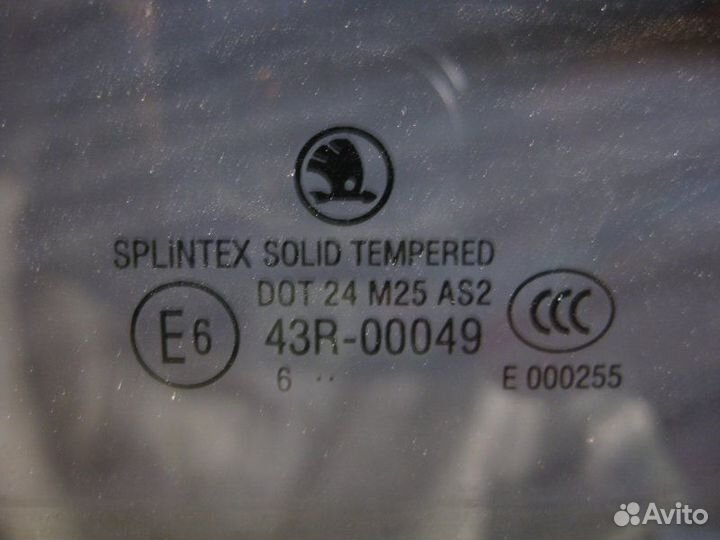 Форточка двери задняя левая Skoda Octavia Tour