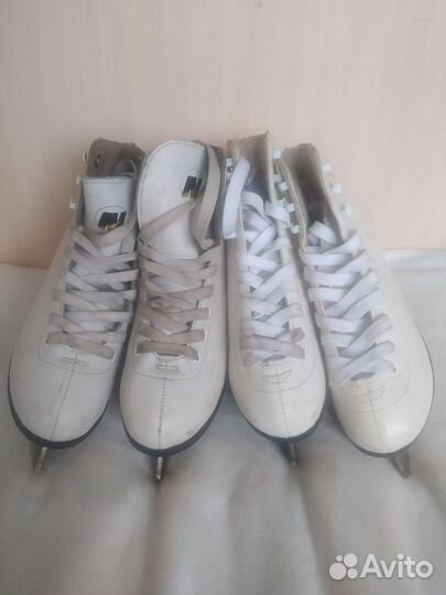 Коньки фигурные (размер -32)