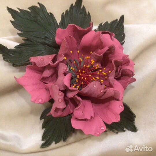 Брошь ручной работы