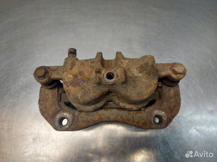 Суппорт передний правый Hyundai Santa Fe 3 DM D4HB