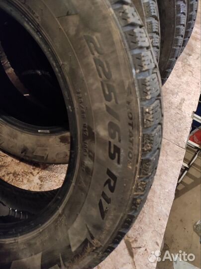 Pirelli Ice Zero 225/65 R17