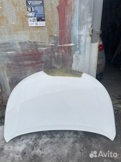 Капот toyota avensis