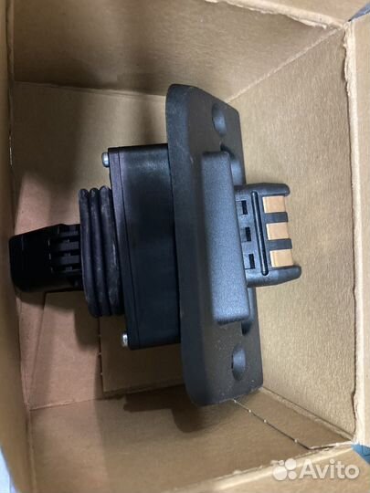 Концевик VAG 7E0907438