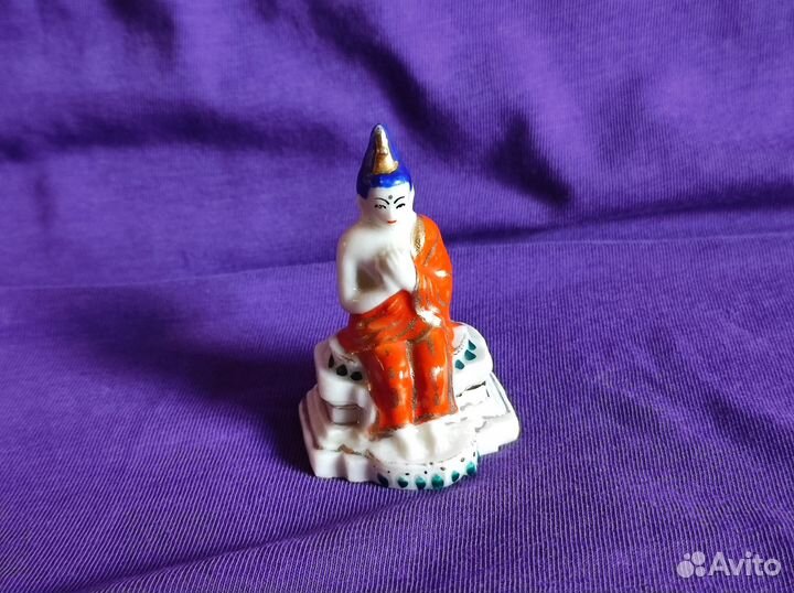 Фарфоровые статуэтки