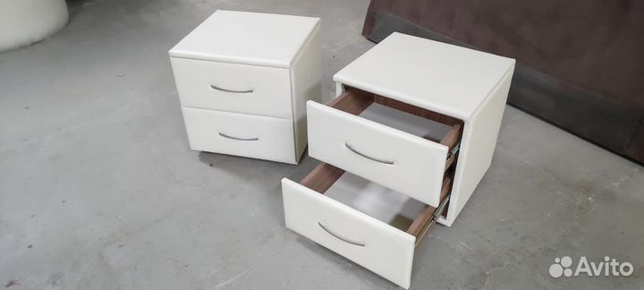 Прикроватные тумбочки