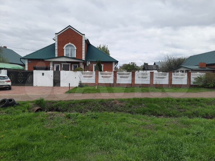 Коттедж 170 м² на участке 15 сот.