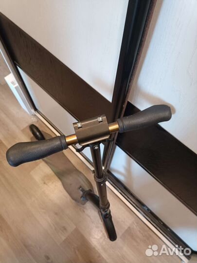 Самокат Crosser