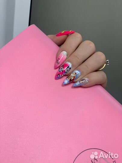 Маникюр и педикюр на дому