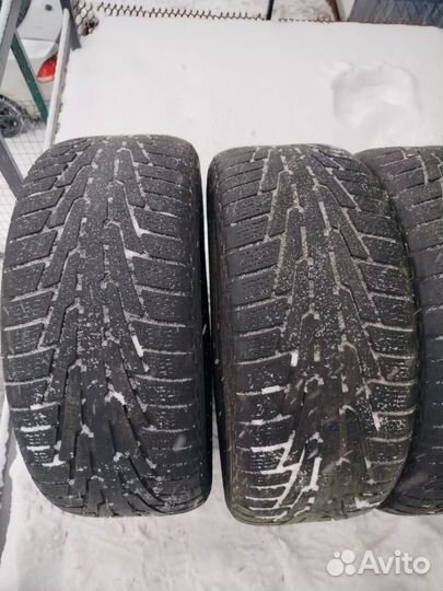 Nokian Tyres Hakkapeliitta R SUV 285/50 R20 116R