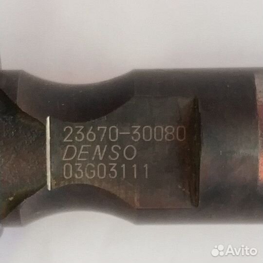 Форсунка новая Denso 23670-30080