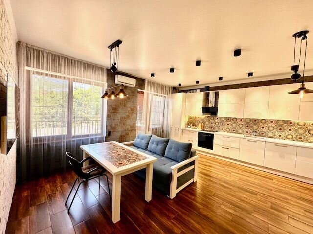 3-к. квартира, 105,6 м², 2/3 эт.