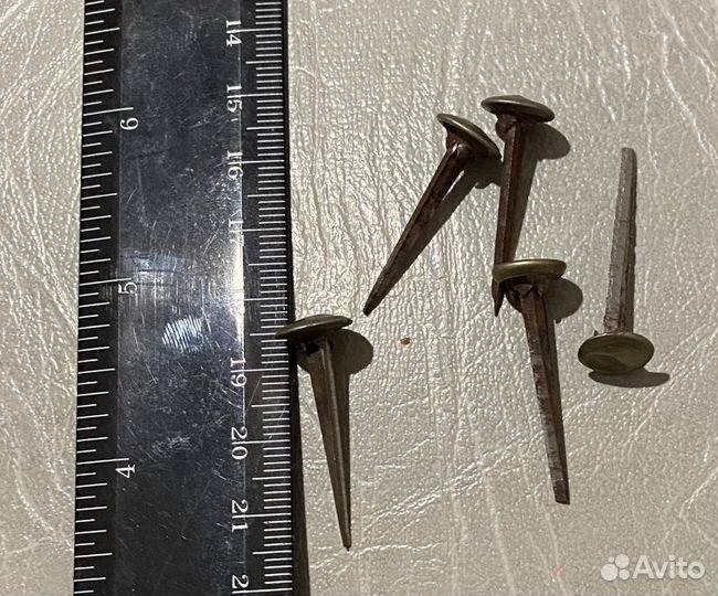 Гвозди сапожные, кованные, старинные