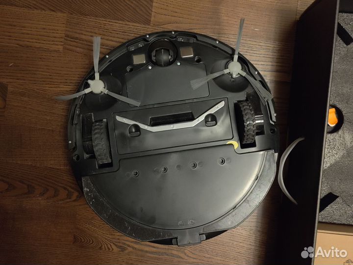 Робот пылесос IPlus L100