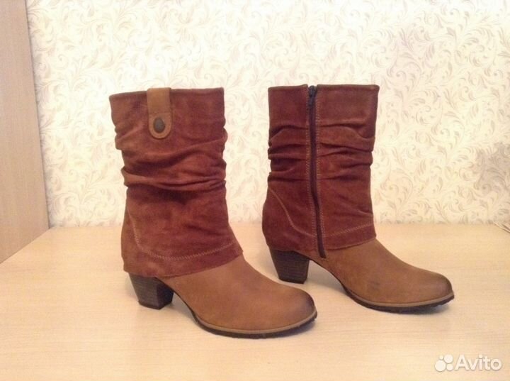 Осенние замшевые короткие сапоги (новые)