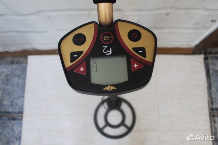 Металлоискатель Fisher F2