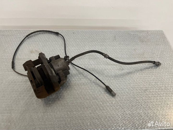 Суппорт тормозной задний правый Bmw X5 E70 N55B30