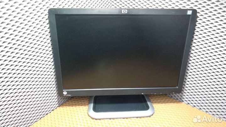 Широкоформатный ЖК монитор HP L1908W