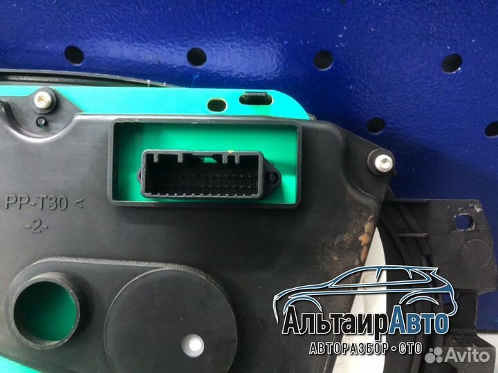 Щиток панель приборов Renault Logan Sandero 1