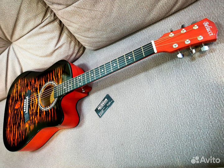 Гитара с чехлом
