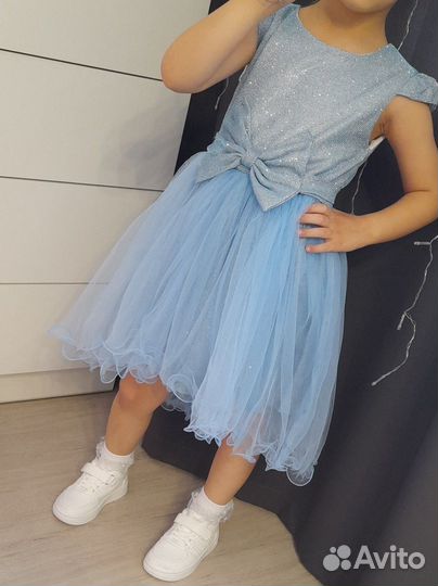 Красивое платье для девочки