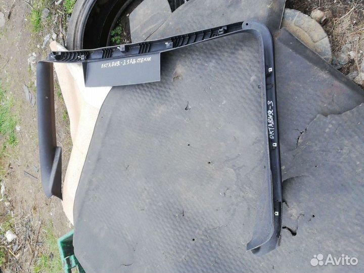 Накладка крышки багажника Шкода октавия 3 а7