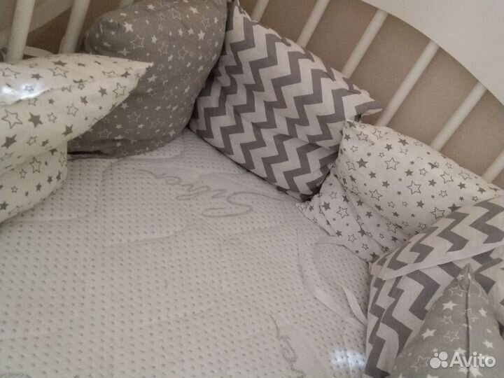 Балдахин с держателем и бортики