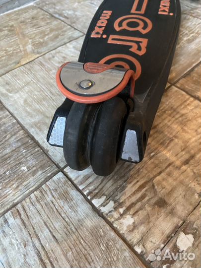 Самокат Maxi Micro