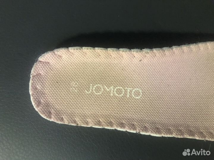 Кроссовки детские белые 28