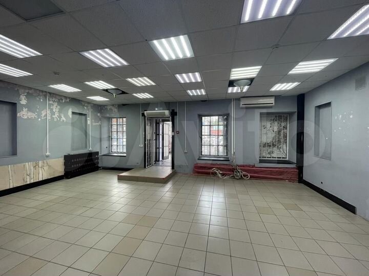 Помещение способствующее успешной торговле, 100 м²