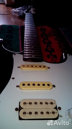 Гитары, бас гитары