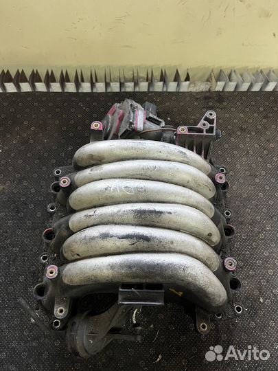 Впускной коллектор Audi A6C5 2.4